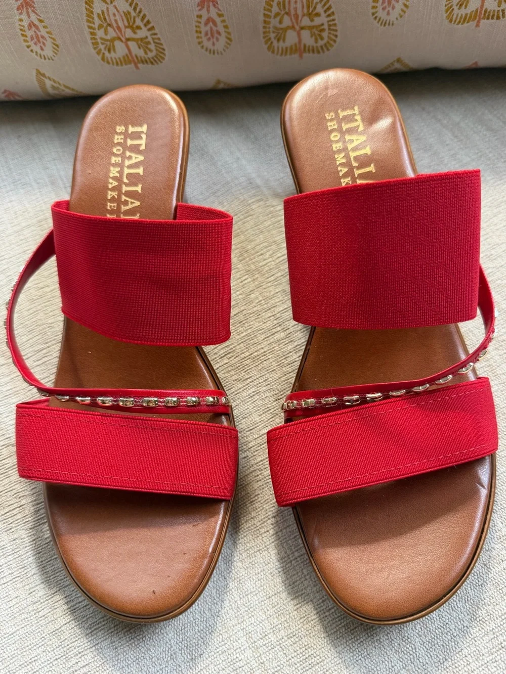 NWOB Italian Showmakers Red Marcia Wedge Sandals. Women's Size: 9.